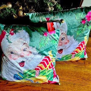 Musical Christmas pillows